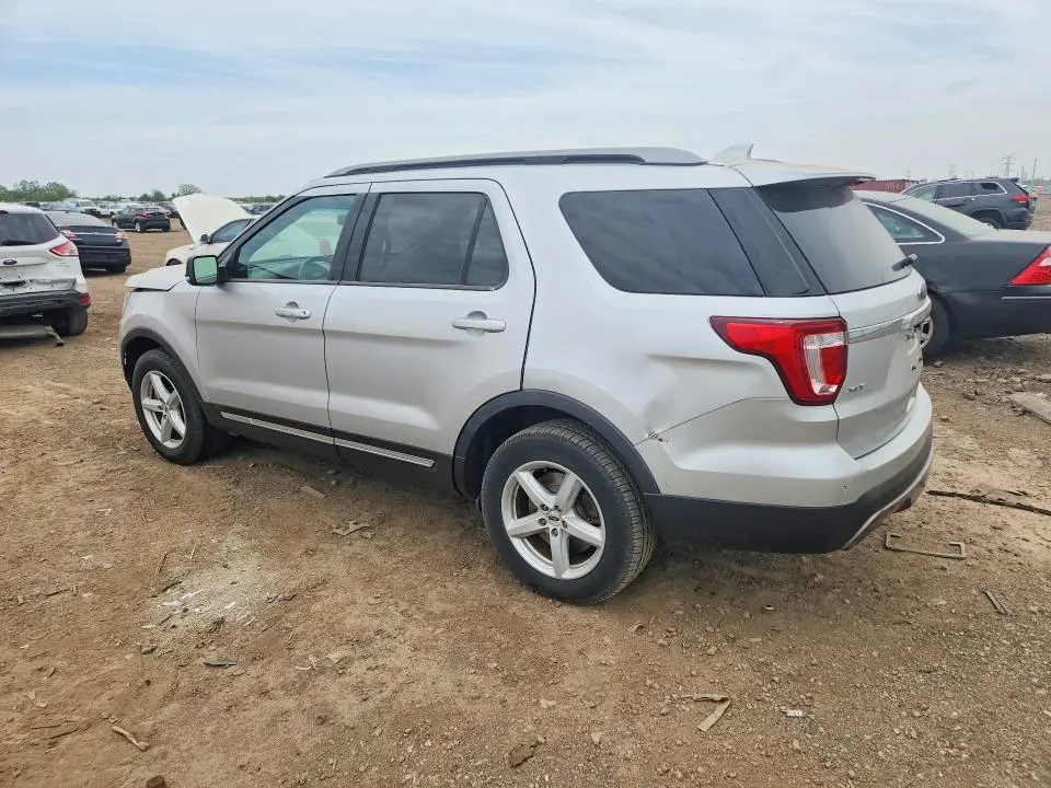2017 FORD EXPLORER XLT  