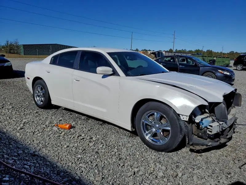 2013 DODGE CHARGER SE  