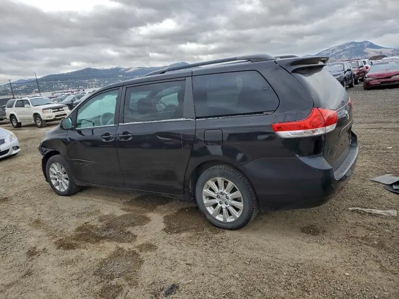 2014 TOYOTA SIENNA L 7-PASSENGER  