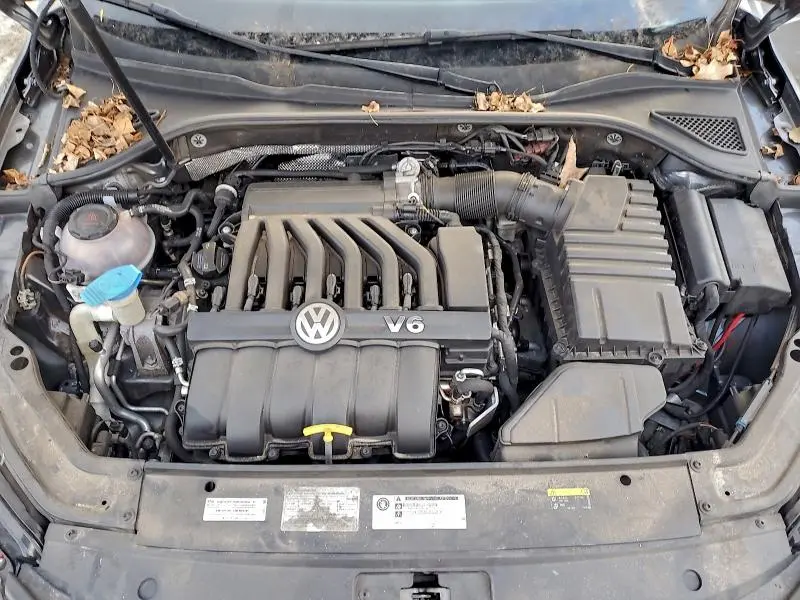 2018 VOLKSWAGEN PASSAT GT  