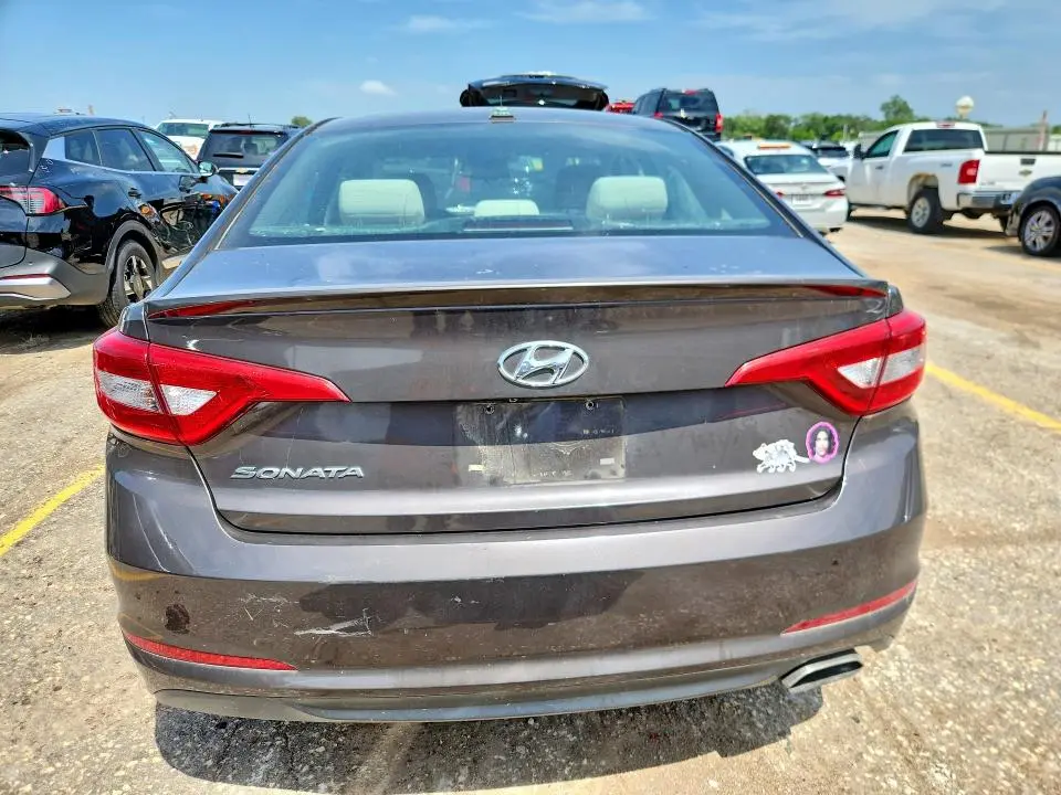 2016 HYUNDAI SONATA SE  
