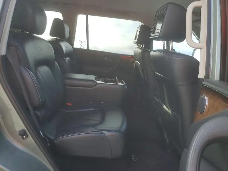 2011 INFINITI QX56 BASE  