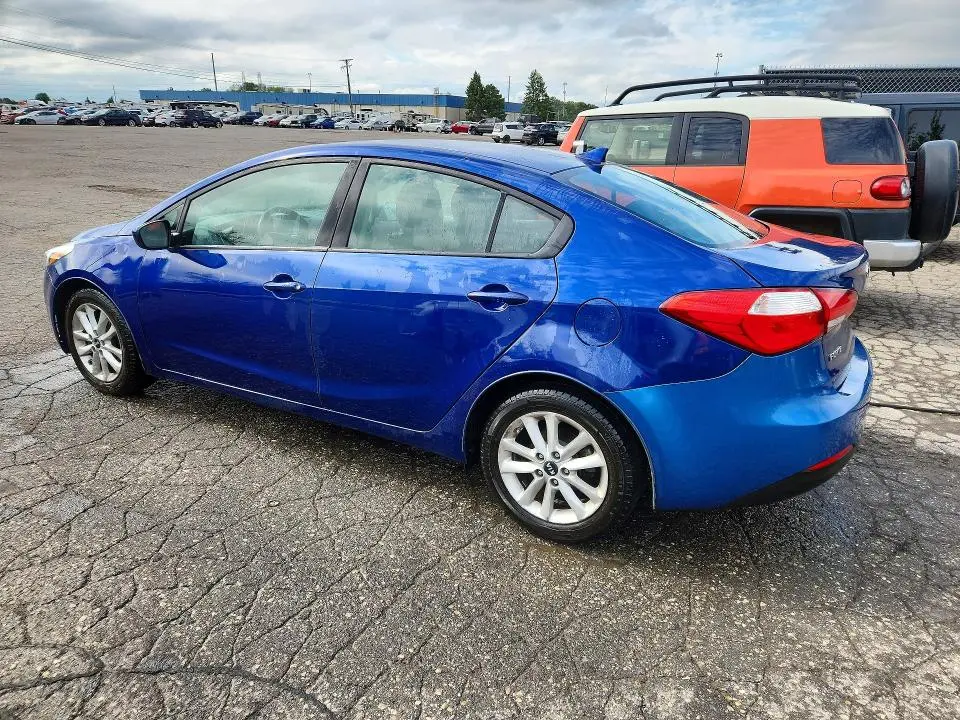 2017 KIA FORTE LX  