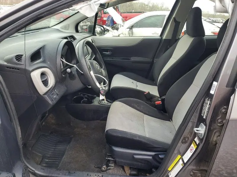 2014 TOYOTA YARIS 5-DOOR LE  