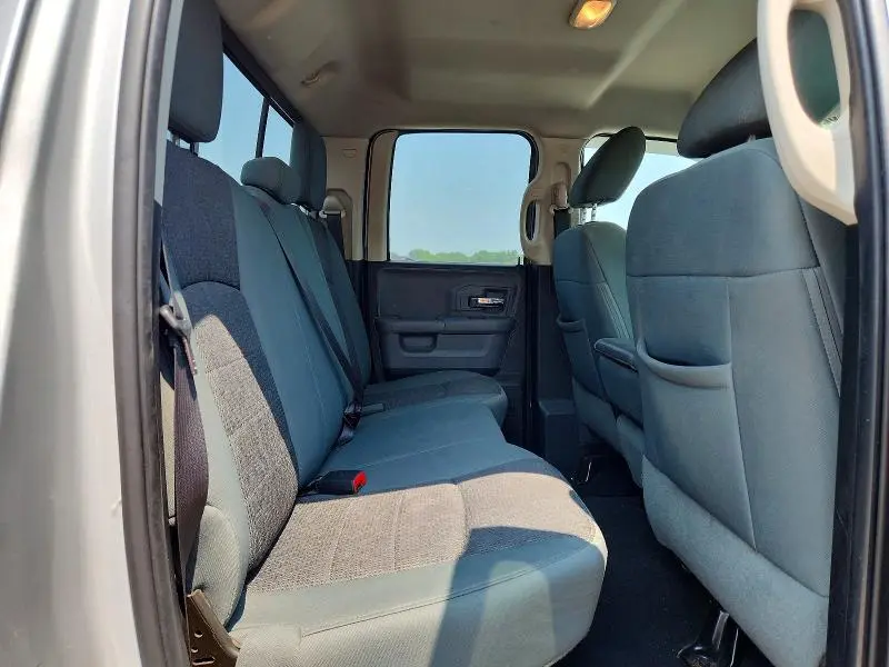 2015 RAM 1500 SLT  
