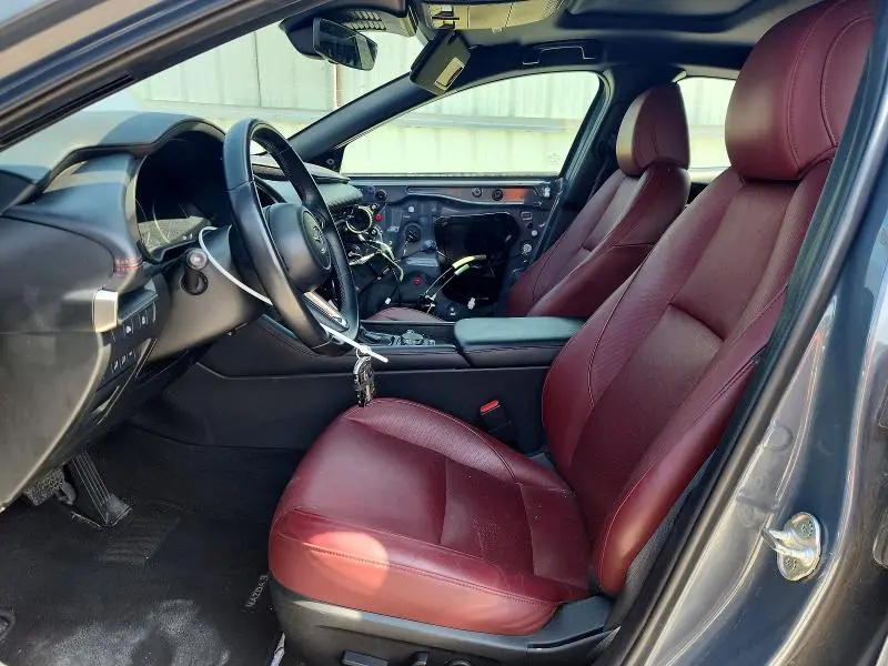 2024 MAZDA 3 PREFERRED  