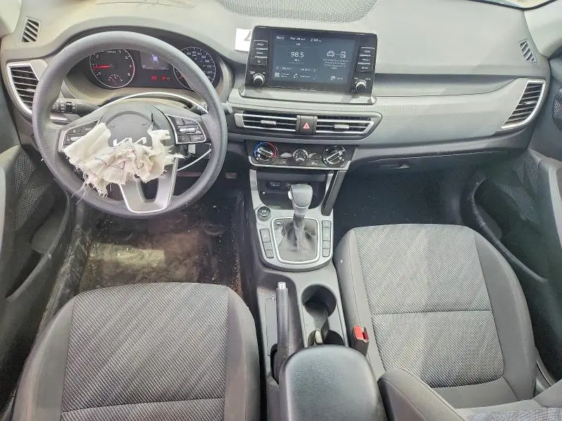 2023 KIA SELTOS LX  