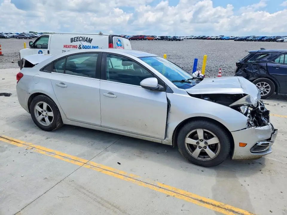 2015 CHEVROLET CRUZE LT  