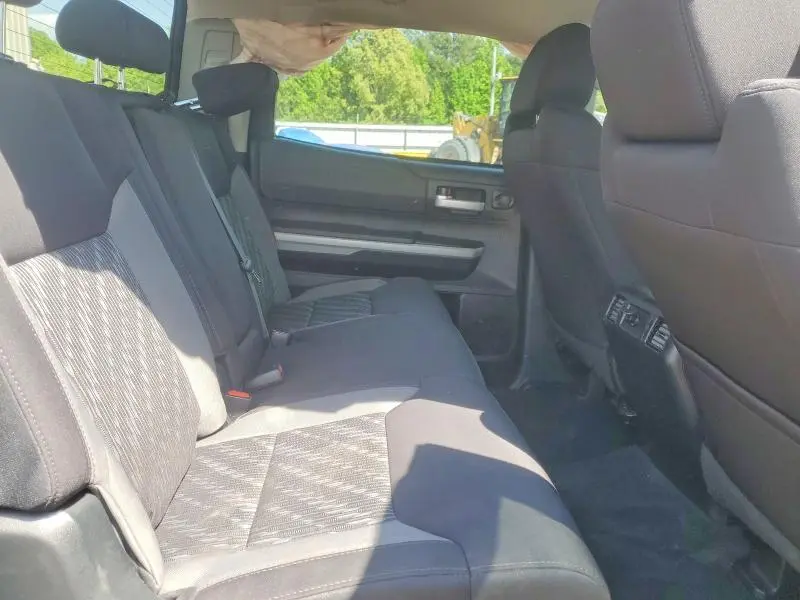 2020 TOYOTA TUNDRA CREWMAX SR5  