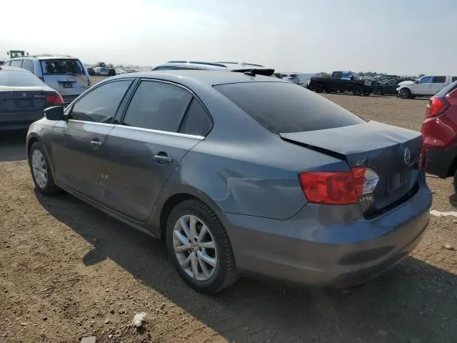 2013 VOLKSWAGEN JETTA SE  