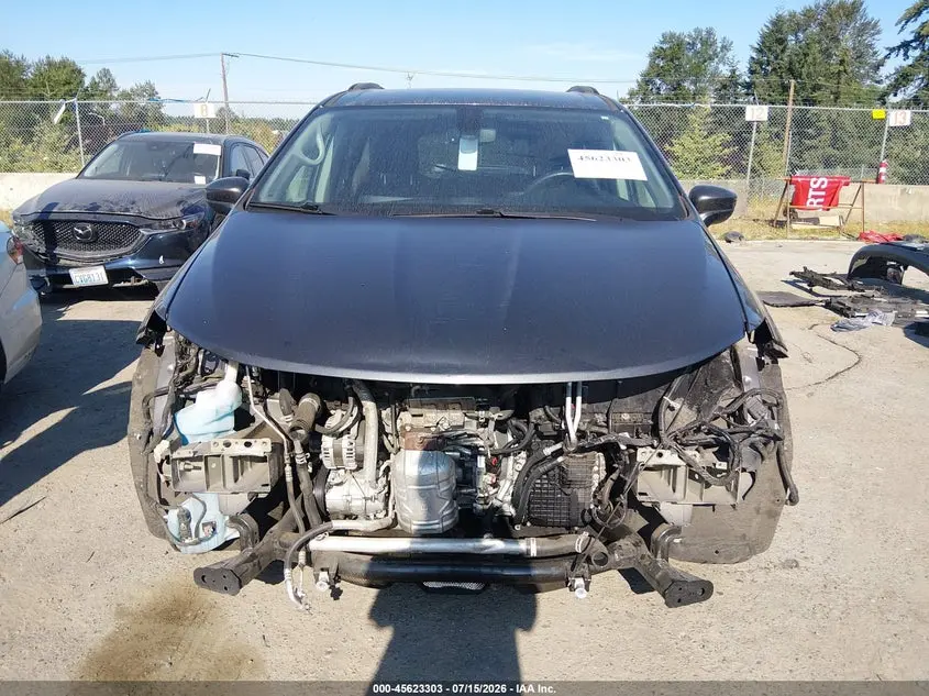 2021 CHRYSLER VOYAGER LXI