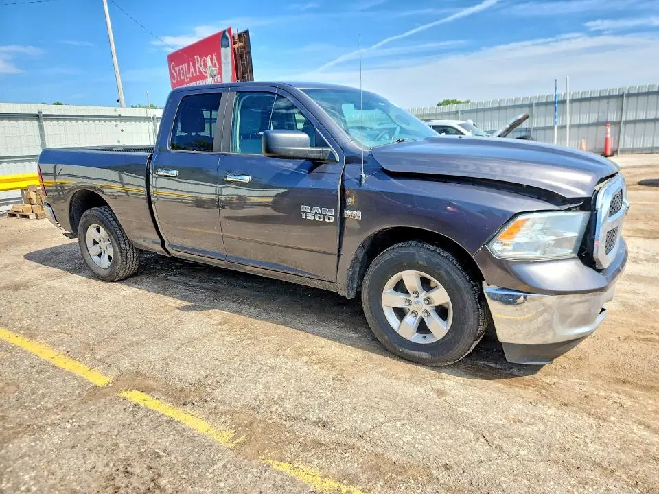 2017 RAM 1500 SLT  
