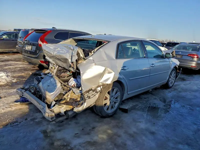 2010 TOYOTA AVALON XL  