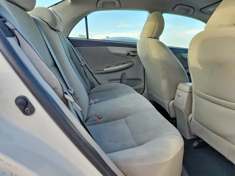 2012 TOYOTA COROLLA LE  