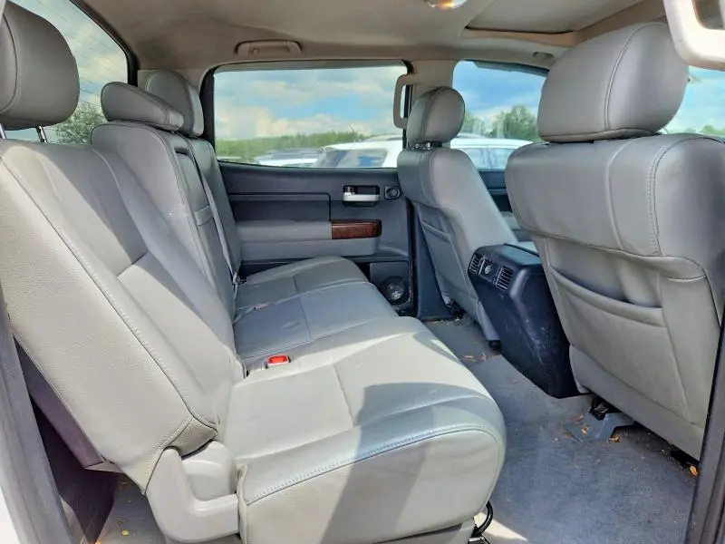 2011 TOYOTA TUNDRA CREWMAX LIMITED  