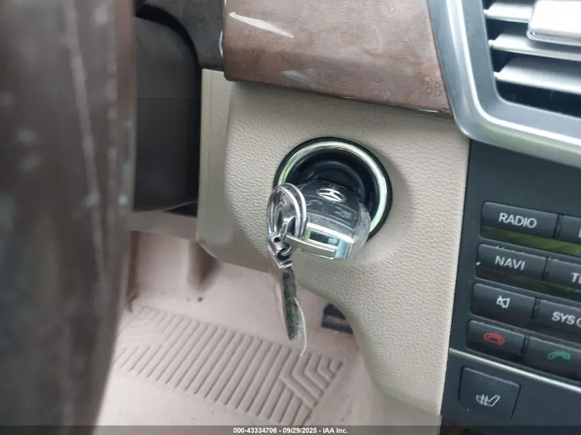 2011 MERCEDES-BENZ E 350  