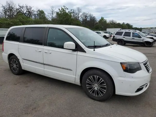 2014 CHRYSLER TOWN & COUNTRY S  