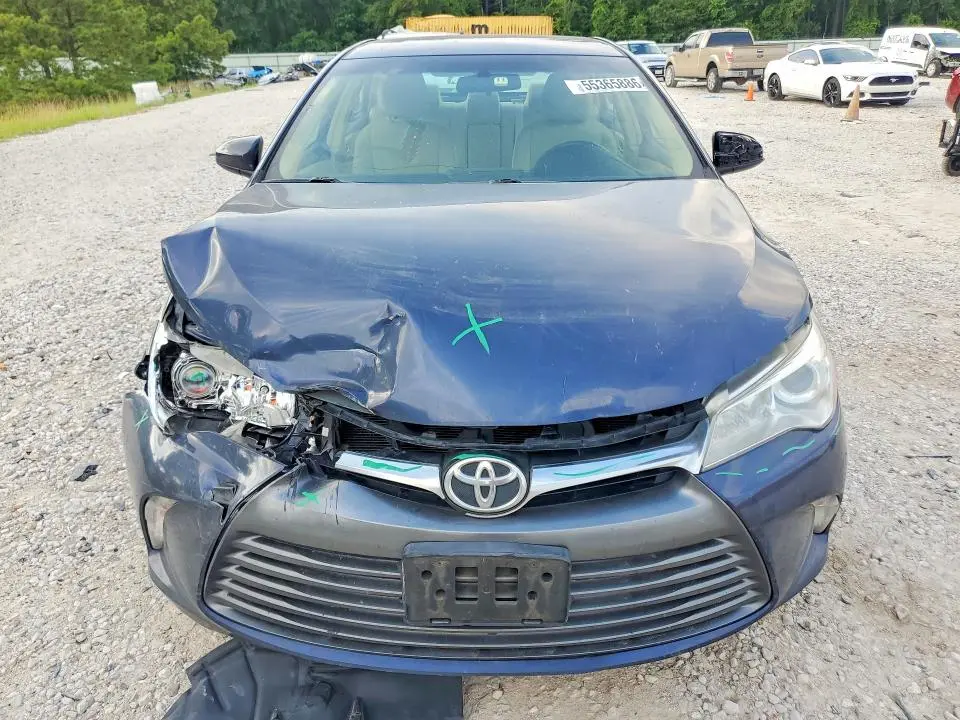 2015 TOYOTA CAMRY LE  