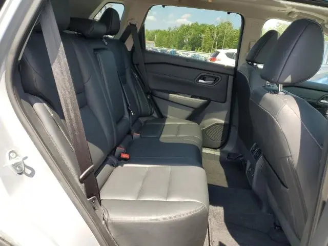 2024 NISSAN ROGUE SL  