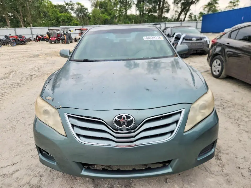 2010 TOYOTA CAMRY LE  