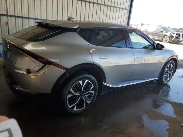2024 KIA EV6 LIGHT  