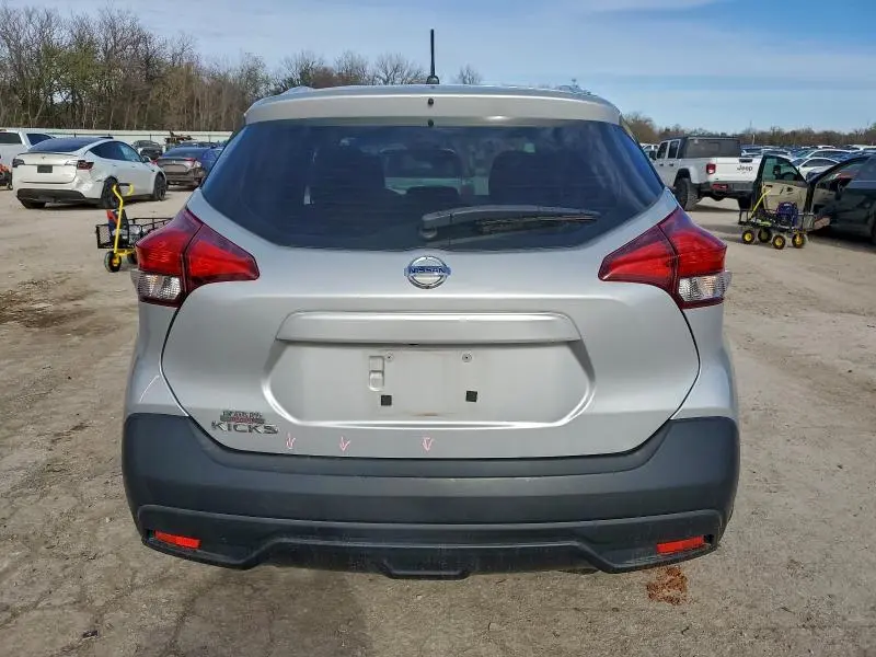 2018 NISSAN KICKS S  