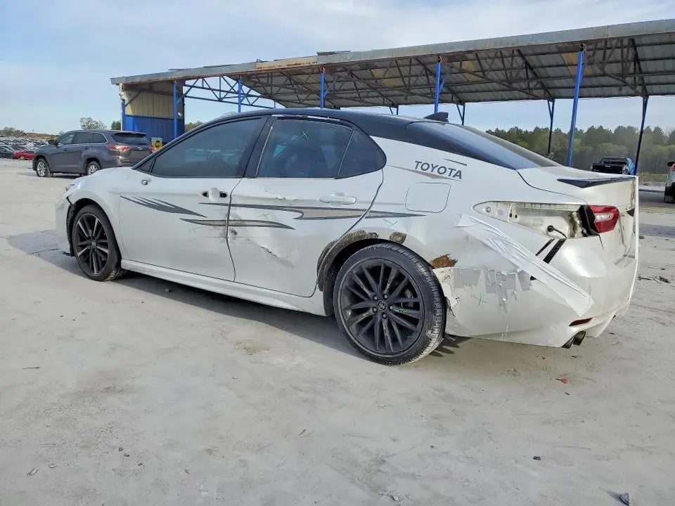 2019 TOYOTA CAMRY XSE  