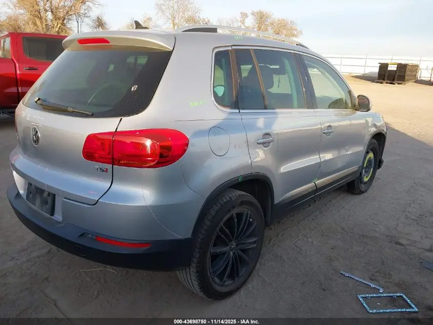 2016 VOLKSWAGEN TIGUAN SE