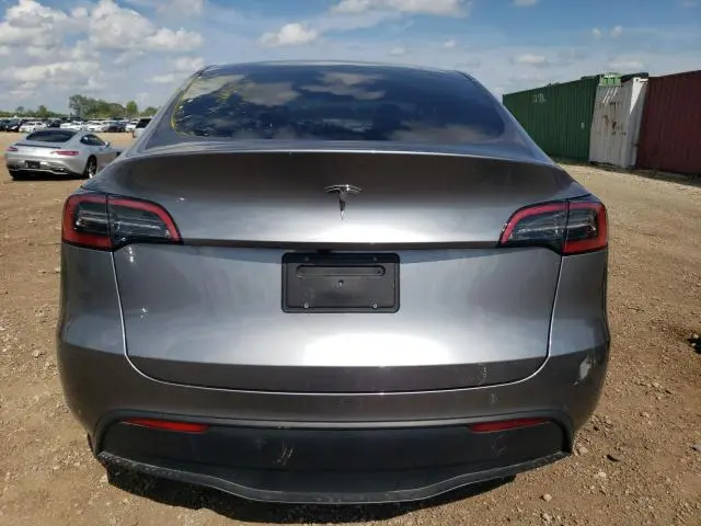 2025 TESLA MODEL Y   