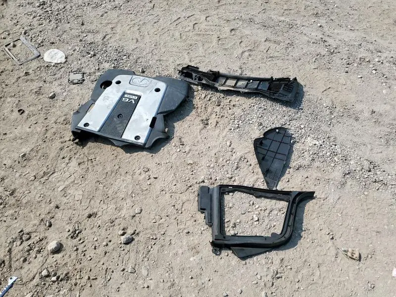 2013 INFINITI G37 JOURNEY  