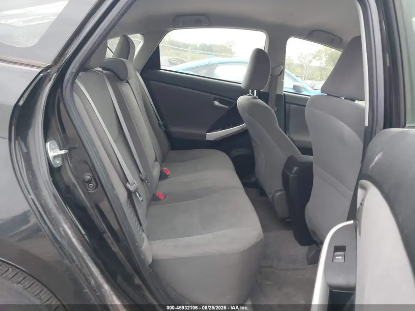 2013 TOYOTA PRIUS  