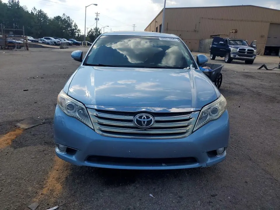 2011 TOYOTA AVALON LIMITED  