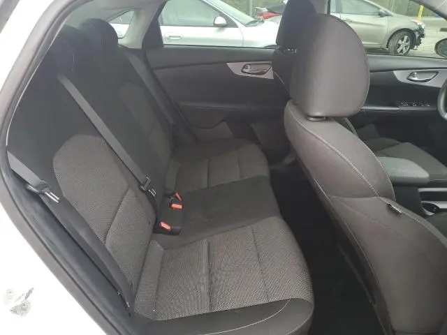 2022 KIA FORTE FE  