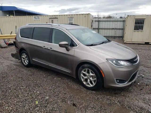 2017 CHRYSLER PACIFICA TOURING L PLUS  