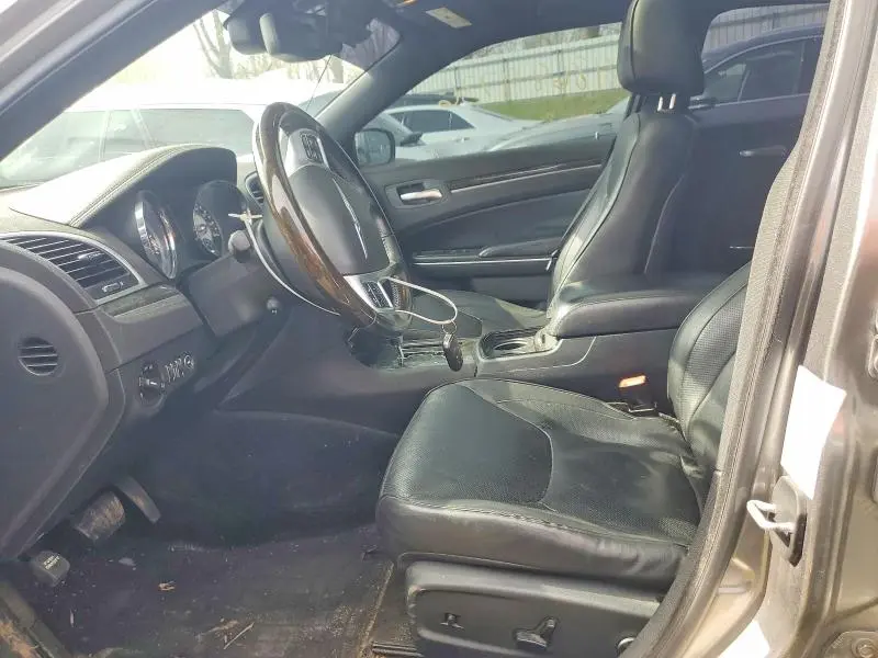 2011 CHRYSLER 300C   