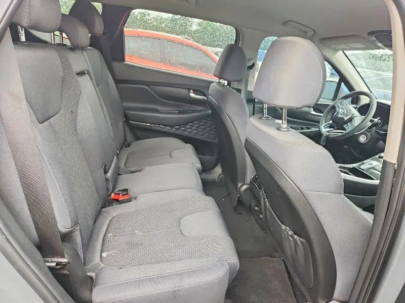2021 HYUNDAI SANTA FE SE  