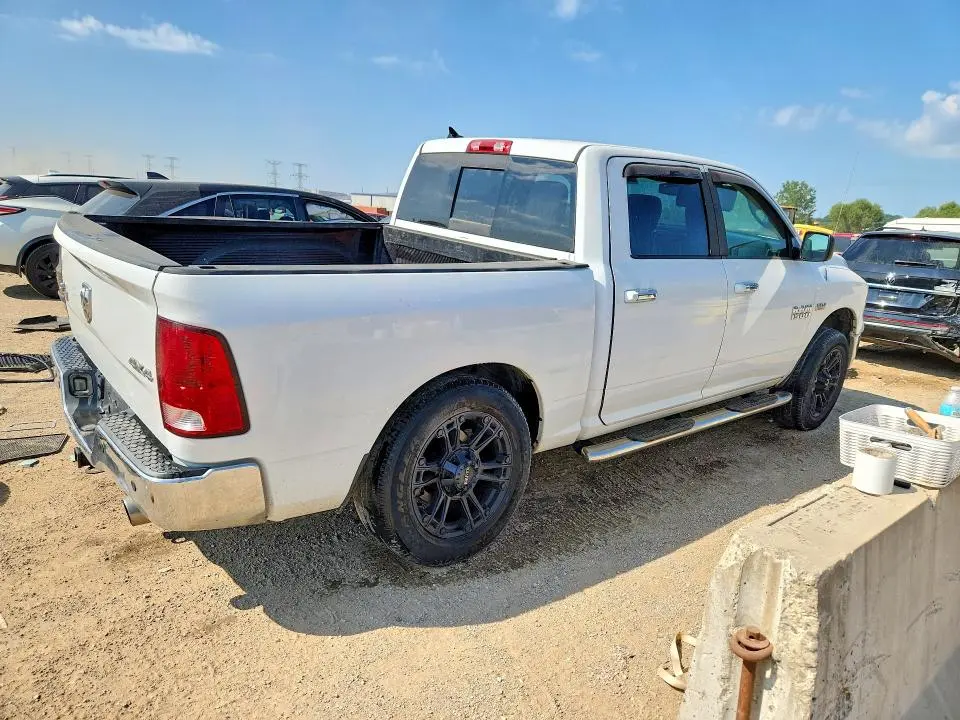 2013 RAM 1500 SLT  