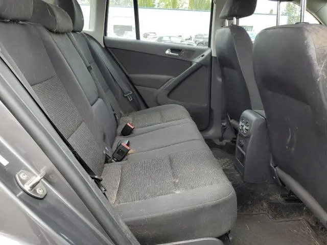 2015 VOLKSWAGEN TIGUAN S  