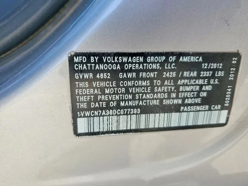 2013 VOLKSWAGEN PASSAT   