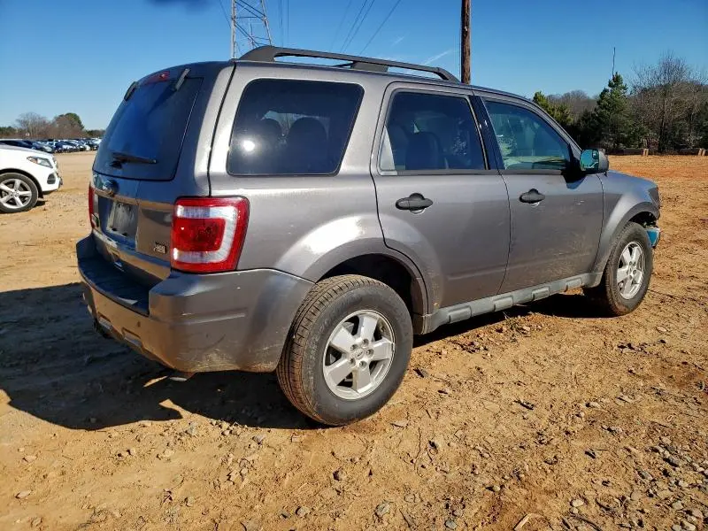 2012 FORD ESCAPE XLT  