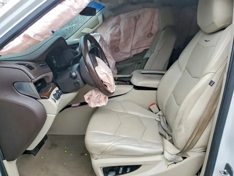 2017 CADILLAC ESCALADE LUXURY  