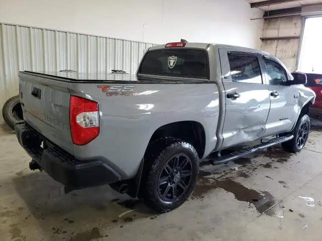 2020 TOYOTA TUNDRA CREWMAX SR5  