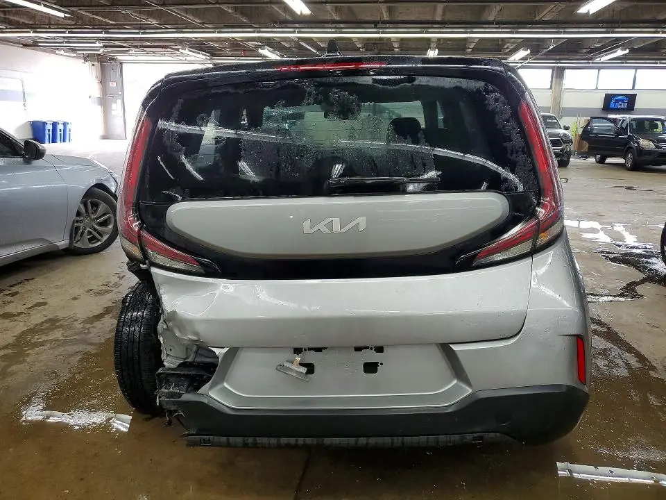 2023 KIA SOUL LX  