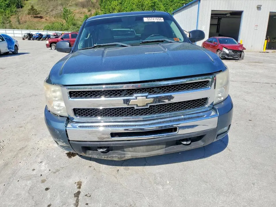 2011 CHEVROLET SILVERADO K1500 LT  