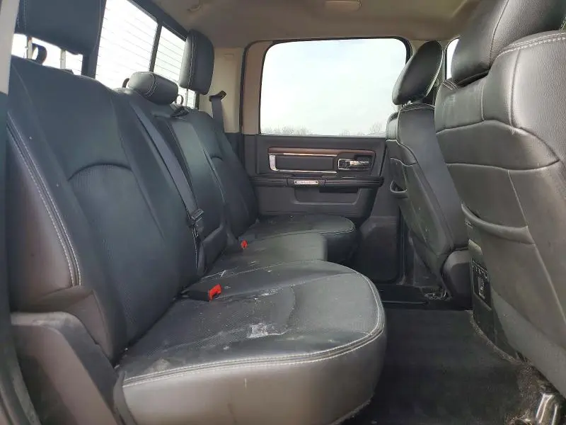 2015 RAM 1500 LARAMIE  