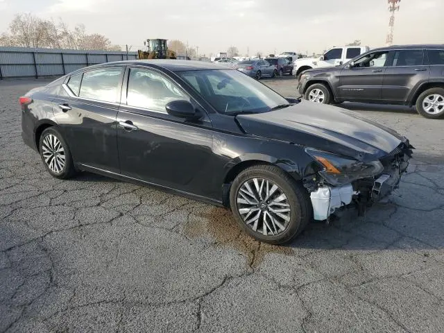 2024 NISSAN ALTIMA SV  