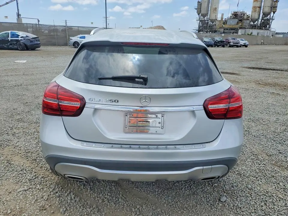 2019 MERCEDES-BENZ GLA 250  