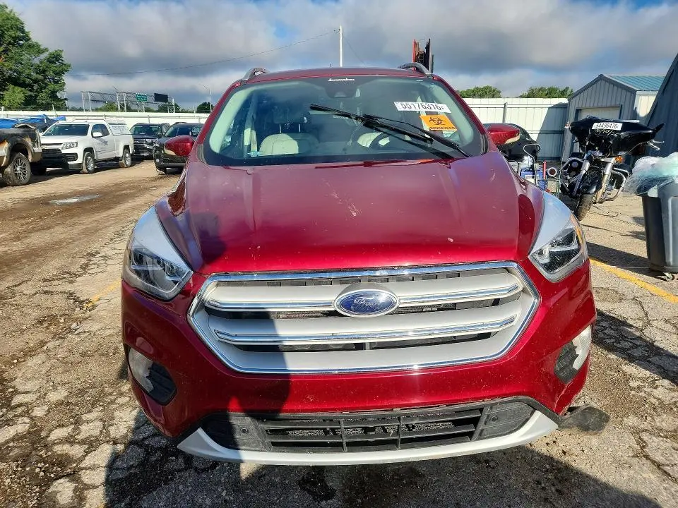 2017 FORD ESCAPE TITANIUM  