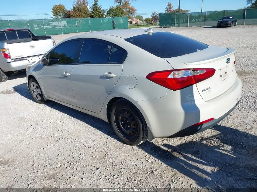 2015 KIA FORTE LX