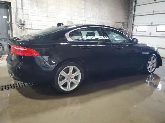 2018 JAGUAR XE PREMIUM  